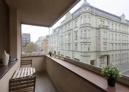 Center Apartman *
