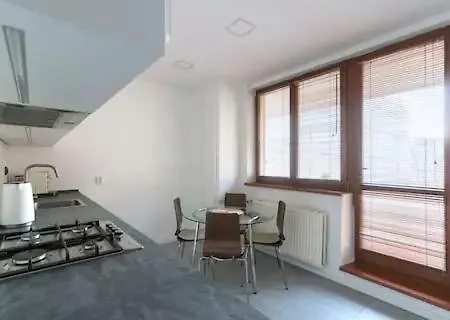 Center * אוסטרבה